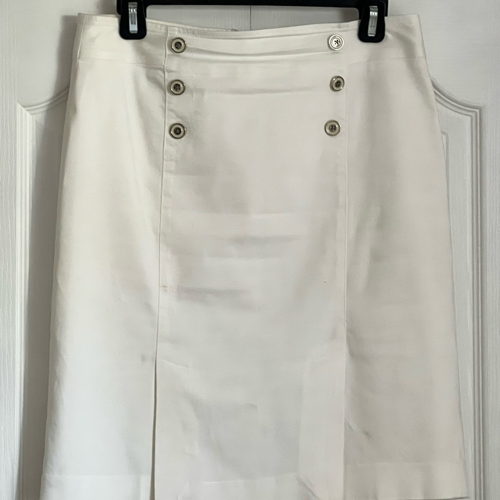 Jones New York White A-Line Skirt with Button Detail - Picture 2 of 5